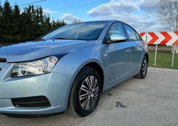 Chevrolet Cruze cena 22900 przebieg: 121000, rok produkcji 2009 z Puławy małe 781